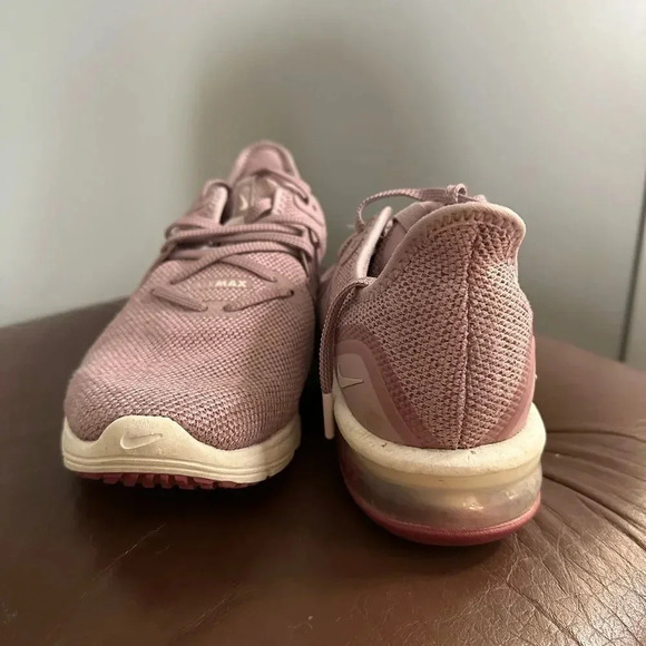 NIKE Air Max Sequent 3 Elemental Rose 2018 SIZE 9.5 - Picture 3 of 8